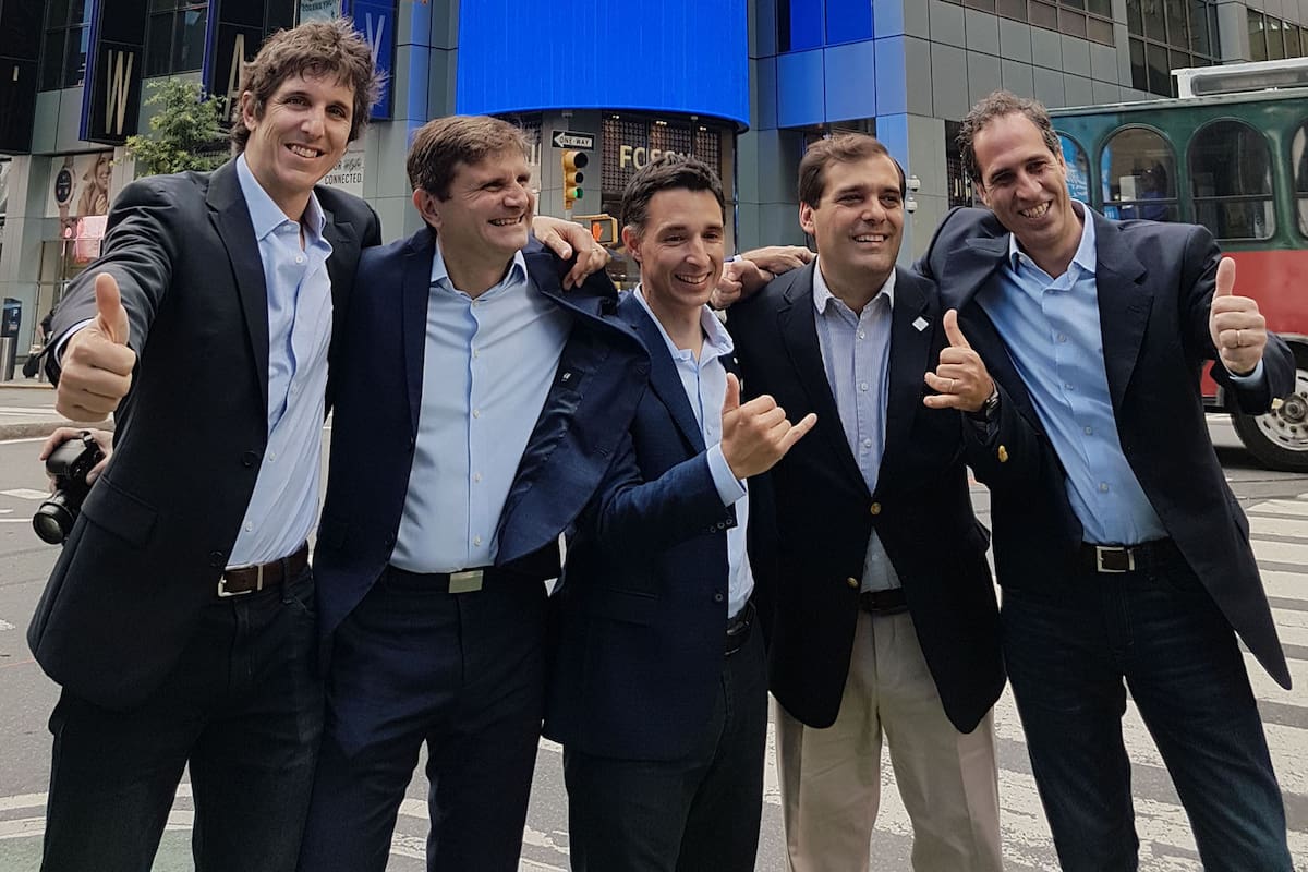 Vilate, Tamer, Souviron, Fiori y Rastellino, titulares del fondo BlueSky Partners y cofundadores de Despegar, en Nueva York, en 2017, cuando la empresa comenzó a cotizar en el NYSE