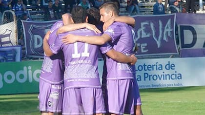 Villa Dálmine comenzó con todo el torneo