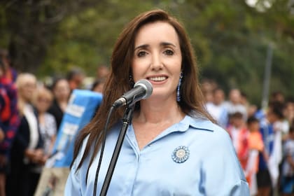 Villarruel, al dar su discursopor el 2 de abril, en Chivilcoy
