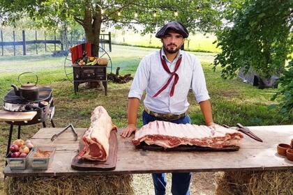 Vilmar Paiva cumplió el sueño de venerar sus raíces de campo y creó un emprendimiento gastronómico para hacer asados
