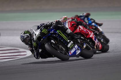 Viñales lidera en Qatar, durante la primera carrera del año del campeonato de MotoGP