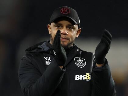 Vincent Kompany, leyenda de Manchester City, es el entrenador de Burnley