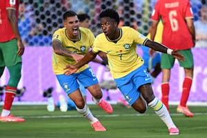 Brasil respondió con otro golazo, en los pies de Vinícius, para empatar el partido ante Marruecos