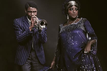Viola Davis y Chadwick Boseman, en el film La madre del blues