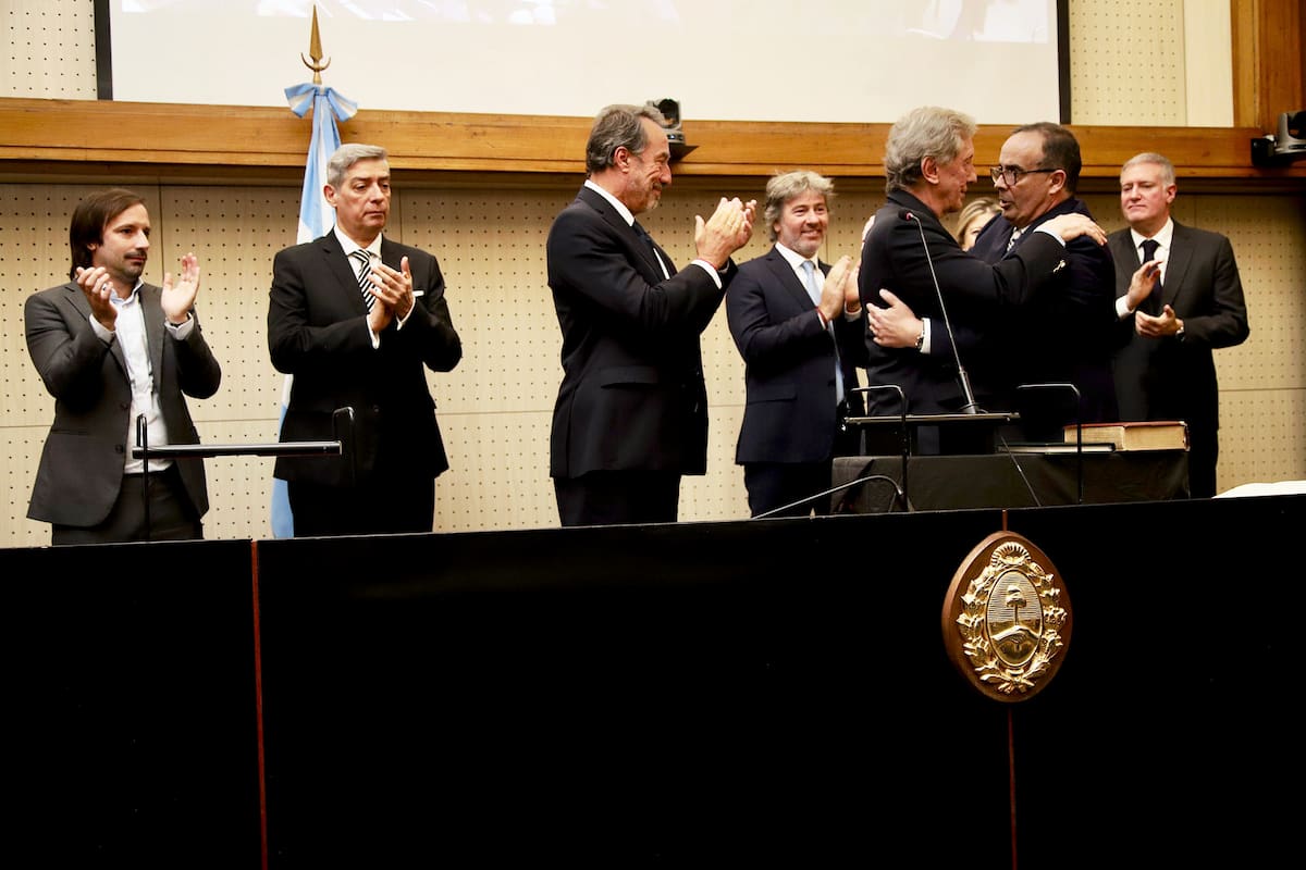 Viola, Rosatti, Llorens, Farah, Mahiques (atrás), Bertuzzi y Yadarola, durante la jura de los jueces