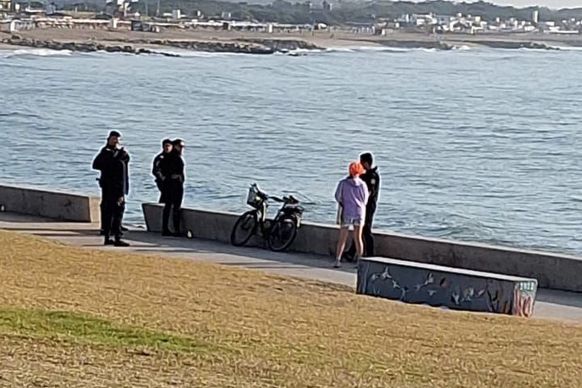 Violaron a una turista de 16 años en una playa de Miramar