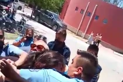 Violenta contienda en una dependencia municipal de la capital de La Rioja