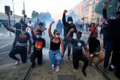 Violentas protestas contra el racismo en París