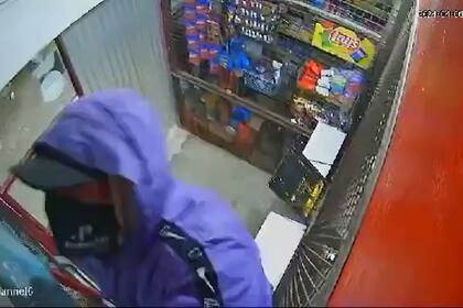 Violento asalto en un kiosco de Merlo