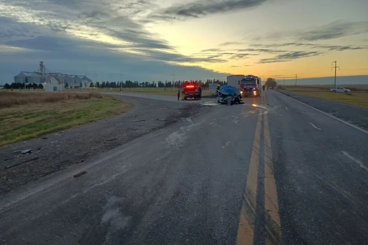 Violento choque entre un camión y una camioneta localidad cordobesa de Canals