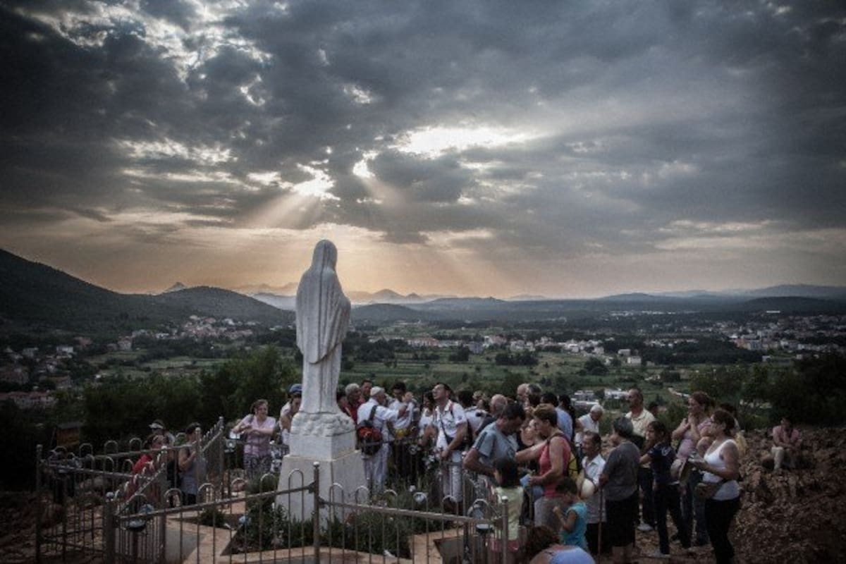Virgen Reina de la Paz, en Medjugorje, un pueblo de Bosnia-Herzegovina, uno de los santuarios más buscados por los peregrinos