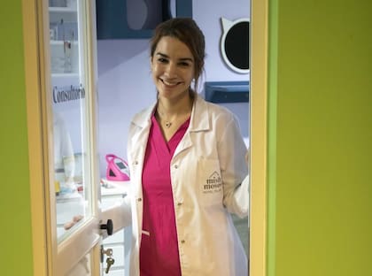 Virginia Vallejo inició el emprendimiento en 2013, cuando hospedó al primer gato en su departamento en Parque Chas