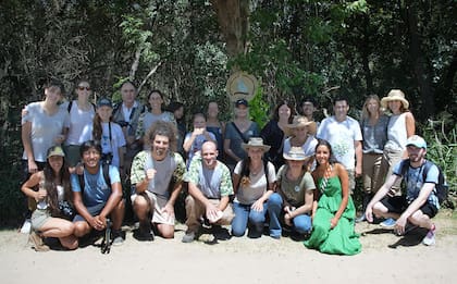 Visita guiada por el vivero de la RECS para conocer la mariposa Bandera Argentina.