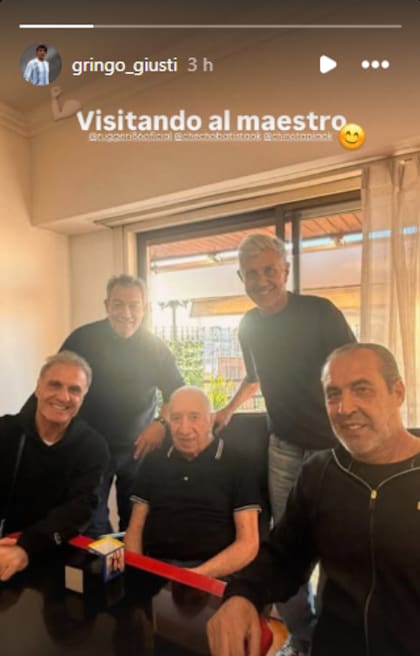 "Visitando al maestro", indicó Giusti junto con la imagen que documentó el encuentro