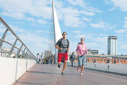 Visitas guiadas con ropa deportiva y zapatillas