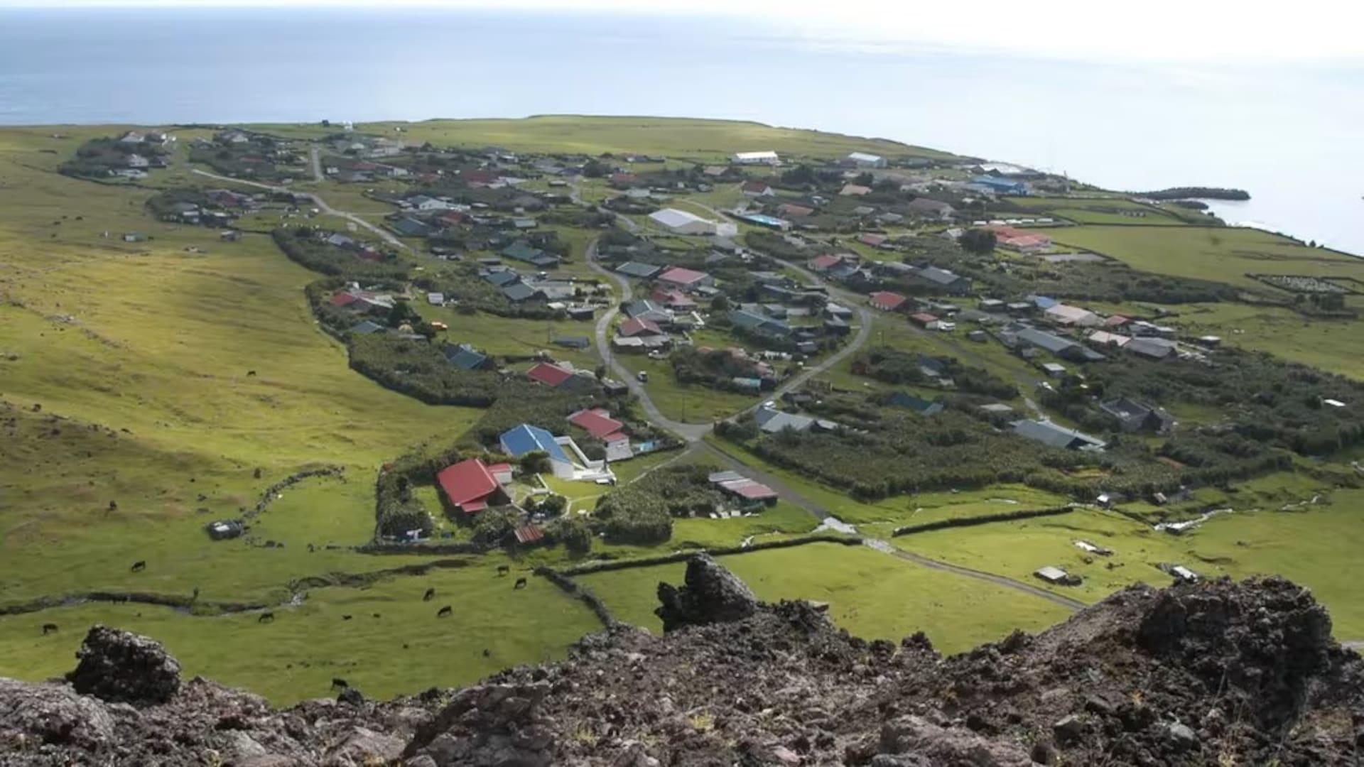 Vista aérea de Edimburgo de los Siete Mares, la capital de Tristán Da Cunha