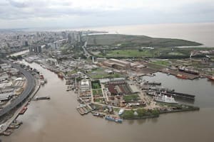 Vista aérea de la Isla de Marchi donde se creará el polo audiovisual