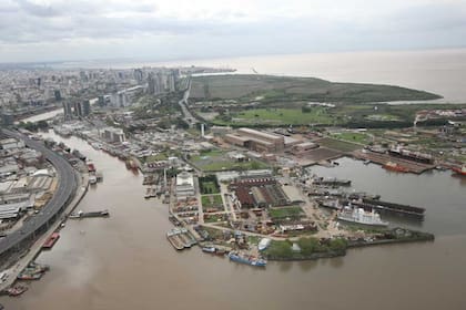 Vista aérea de la Isla Demarchi, frente a La Boca