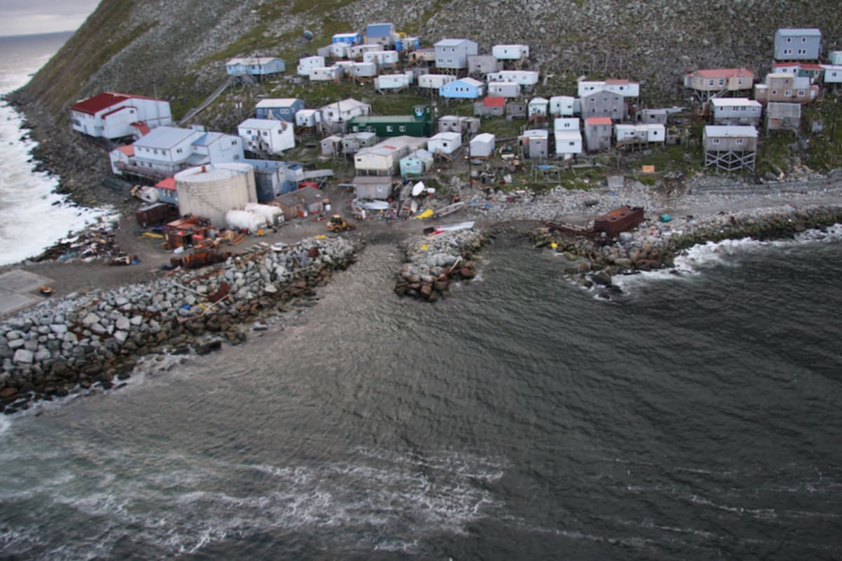 Vista aérea de Little Diomede, o Diómedes Menor, en Alaska