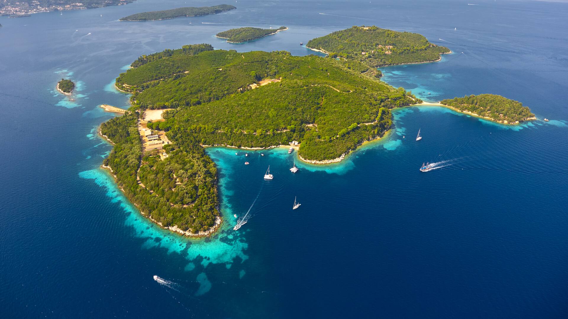 Vista aérea de Skorpios, la mítica isla de Aristóteles Onassis, donde se casó con Jacqueline Kennedy.