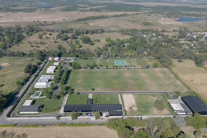 Vista aérea de Villa Rosa, la mansión de Pilar atribuida a dirigentes de la AFA