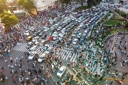 Vista aérea del banderazo 9J en el Obelisco.