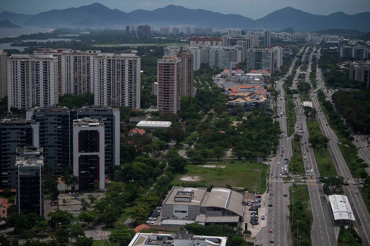 Vista aérea del barrio de la zona oeste de Barra da Tijuca en Río de Janeiro, Brasil, el 30 de diciembre de 2020, en plena pandemia de coronavirus