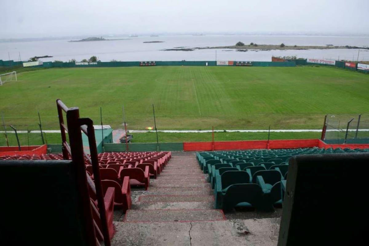 Vista aérea del estadio Pedro Arispe Olímpico de Rampla Juniors, que el grupo inversor comandado por Foster Gillett prometió convertir en una "cancha boutique" con todas las comodidades