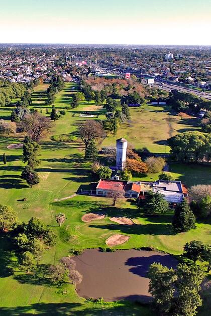 Vista aérea del golf club de Villa Adelina