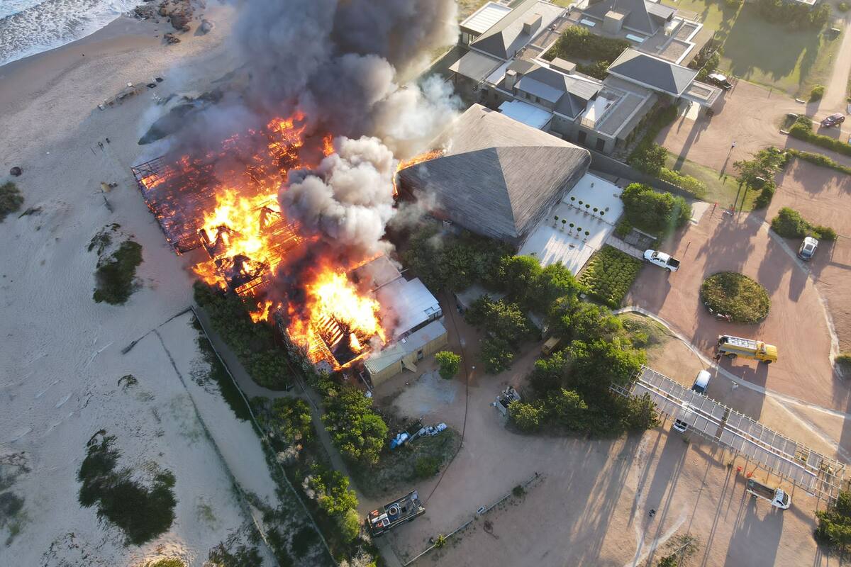 Vista aérea del incendio de La Susana, en José Ignacio, Punta del Este