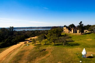 La ciudad de las termas y el castillo que inspiró a Saint-Exupéry