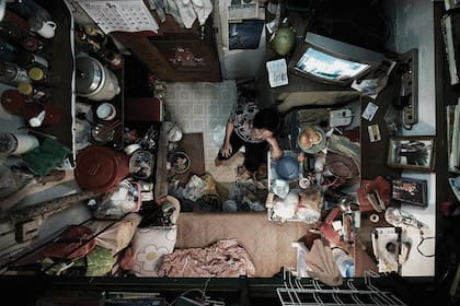 Vista cenital de una casa jaula en Hong Kong.