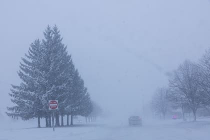 Vista cerca del lago Michigan durante la tormenta de nieve