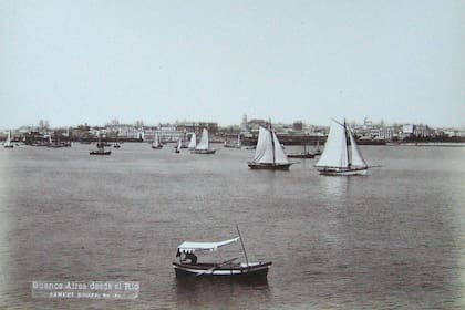 Vista de Buenos Aires desde el Río de la Plata. Hacia 1880.