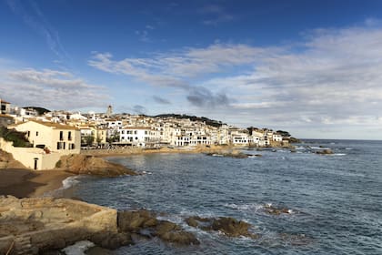 Vista de Calella de Palafrugell, uno de los pueblos más bonitos del recorrido.