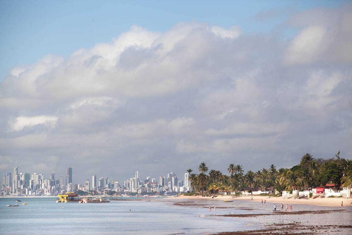 Vista de João Pessoa desde la costa.