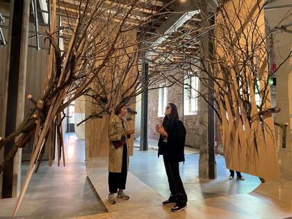 Vista de la obra de Luciana Lamothe, inaugurada hoy en el pabellón argentino