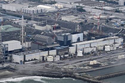 Vista de la planta nuclear Fukushima Daiichi en Okuma, prefectura de Fukushima, en el norte de Japón, el 22 de agosto de 2024. (Kyodo News vía AP)