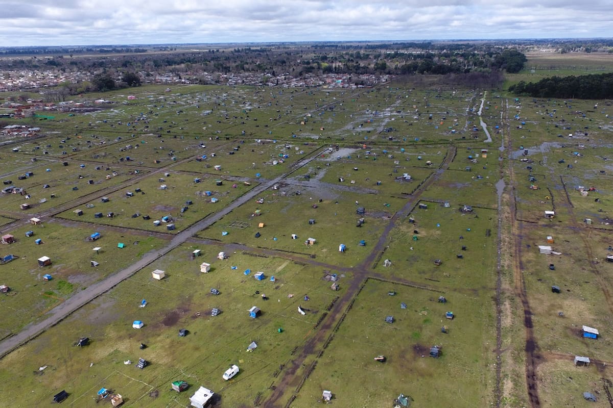 Vista de la toma de tierras en Guernica