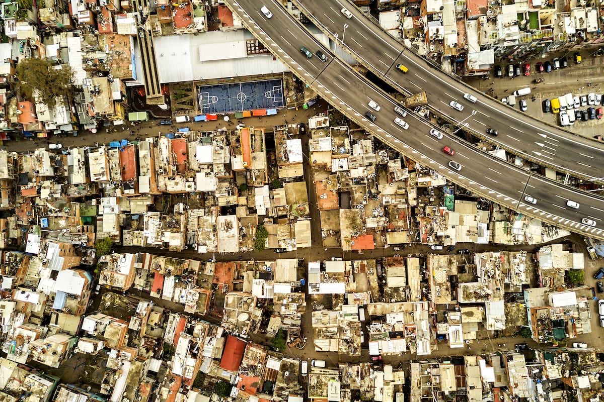 Vista de la Villa 31 desde un drone