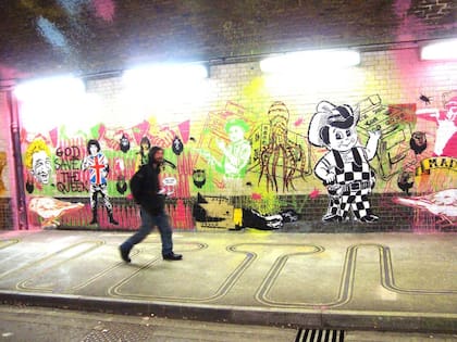 Vista del túnel londinense de Leake Street, durante el Cans Festival organizado por Banksy en 2008