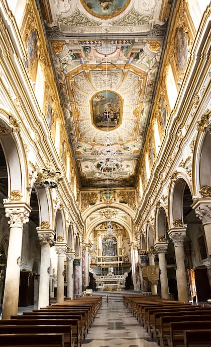 Vista desde el interior de la catedral de Matera