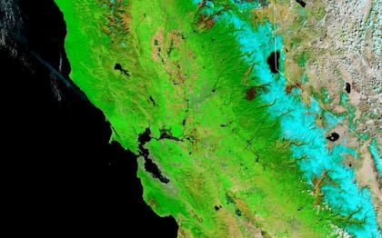 Vista espacial de Sacramento y la Bahía de San Francisco en marzo de 2022