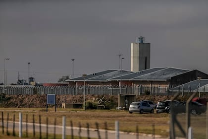 Vista exterior, desde Ruta 36, del Establecimiento Penitenciario de Bouwer, Bouwer, el 9 de junio de 2021.