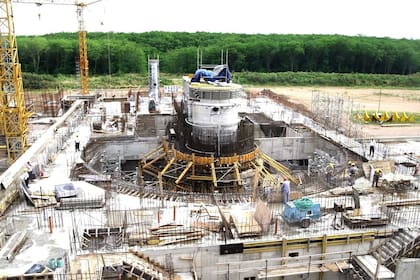 Vista general de la obra que avanza en el Centro Atómico Ezeiza