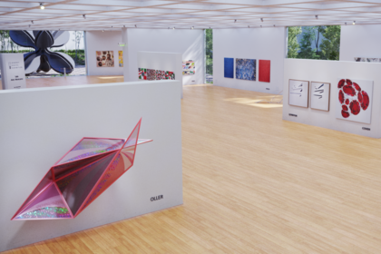 Vista general de la sala principal, con una escultura de Ramiro Oller en primer plano; detrás, obras de Cynthia Cohen y Rodrigo Garagarza