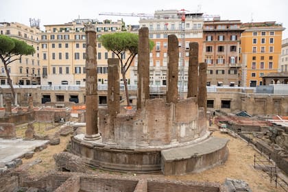 Vista general de Largo di Torre Argentina, zona que concentra cuatro templos, donde Julius César fue asesinado el 15 de marzo del año 44 antes de Cristo (Photo by RBL/Bauer-Griffin/GC Images)