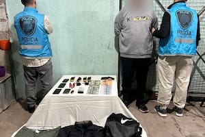 Vista general de los objetos incautados en los procedimientos simultáneos