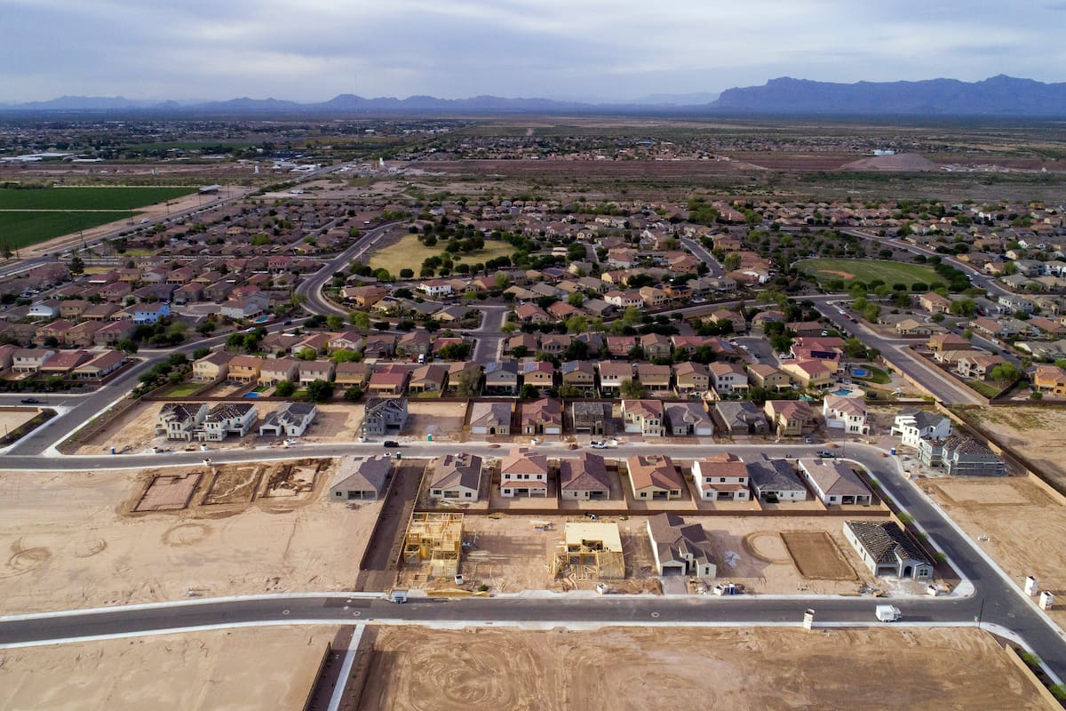 Vista general de Queen Creek, Arizona, un suburbio de Phoenix, el 13 de abril de 2023.