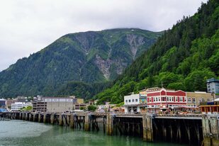 Vista panorámica del puerto de cruceros en Juneau. Alaska